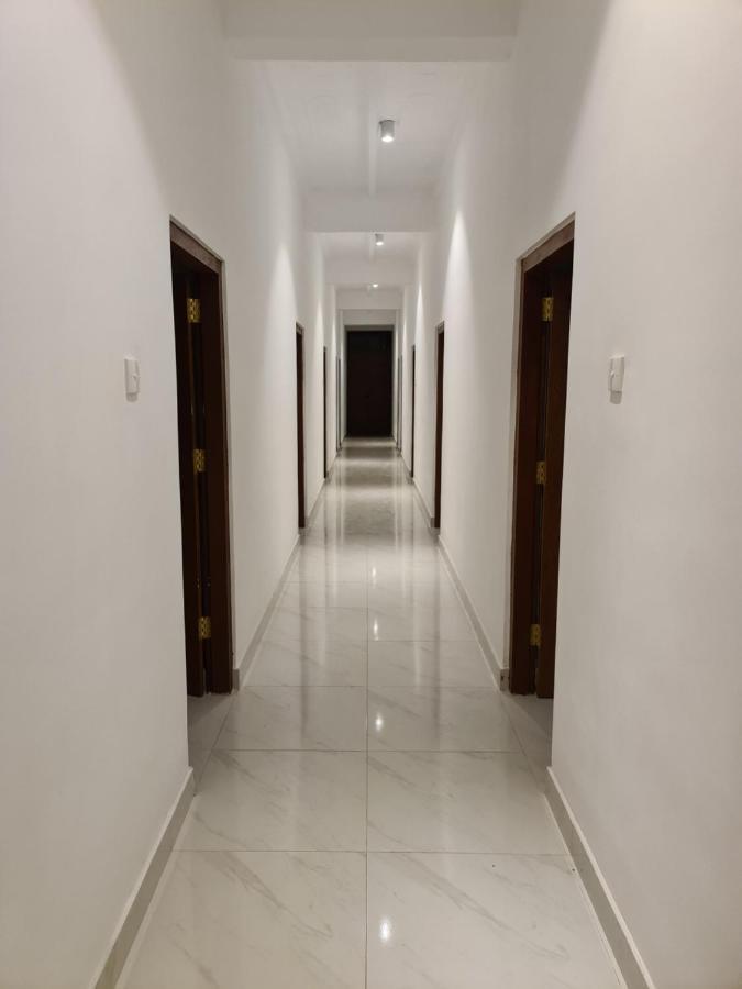 Ceylon Lodge - Airport Transit Hostel Negombo Luaran gambar