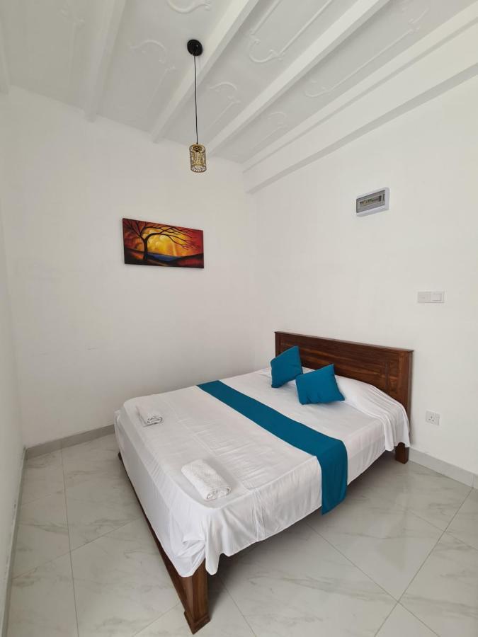 Ceylon Lodge - Airport Transit Hostel Negombo Luaran gambar
