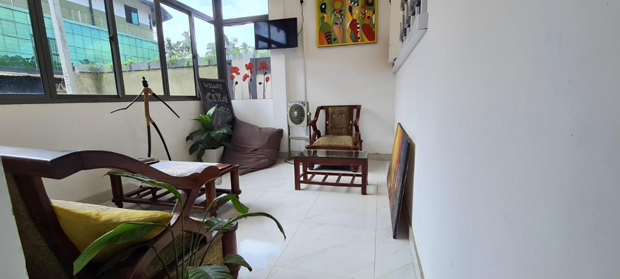 Ceylon Lodge - Airport Transit Hostel Negombo Luaran gambar