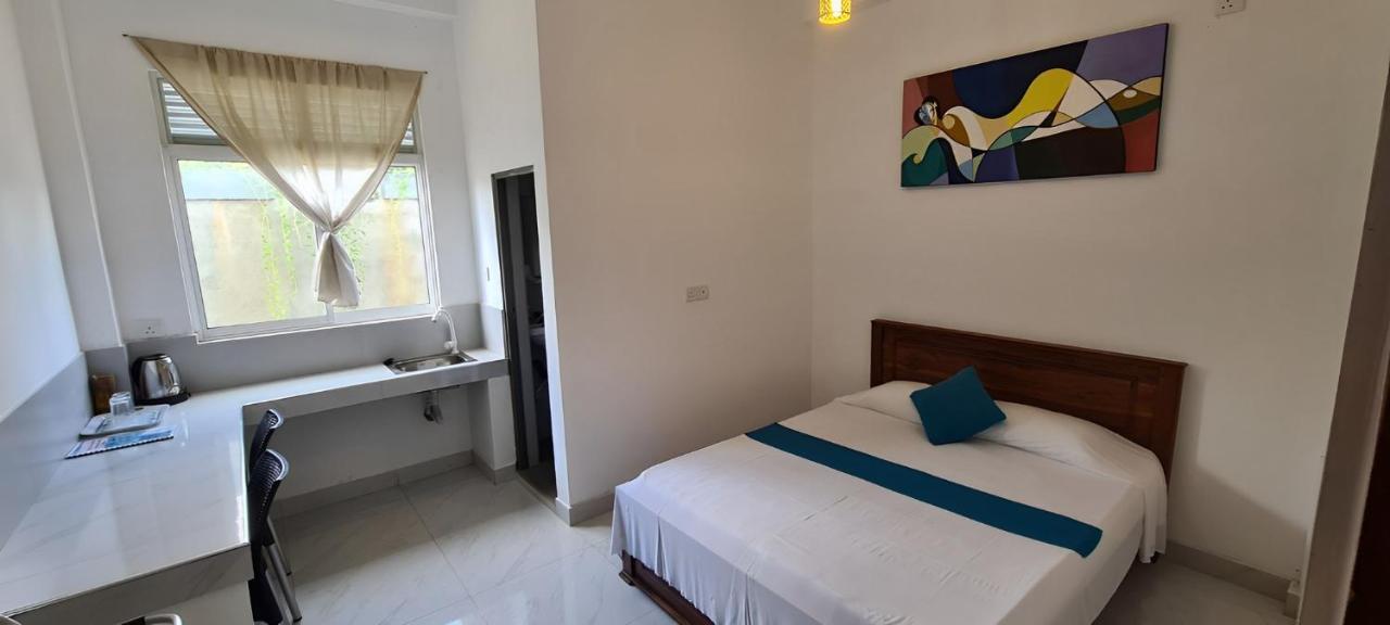 Ceylon Lodge - Airport Transit Hostel Negombo Luaran gambar