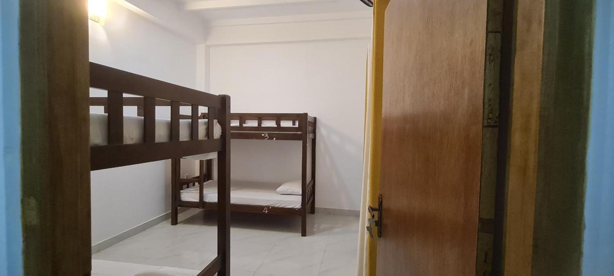 Ceylon Lodge - Airport Transit Hostel Negombo Luaran gambar